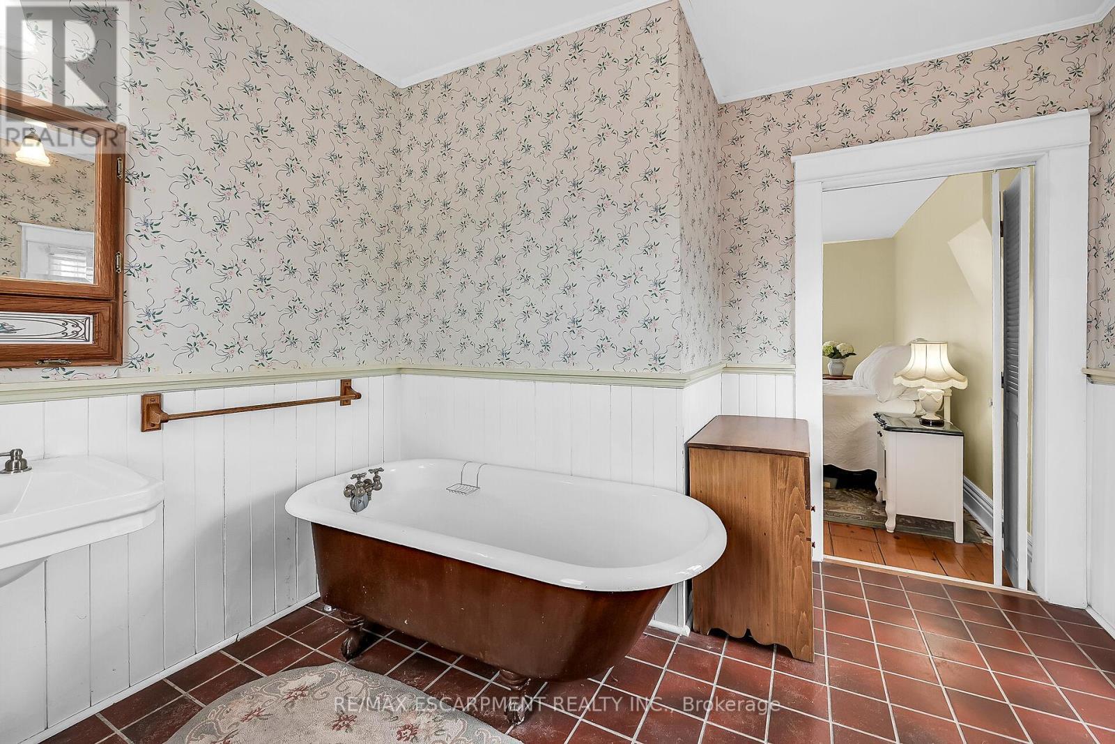 141 Mount Albion Road, Hamilton, ON - Indoor