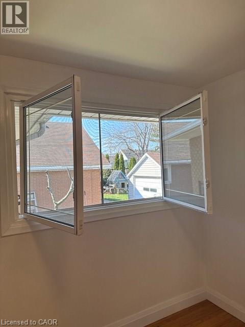 31 Adair Avenue, Hamilton, ON - Indoor Photo Showing Other Room