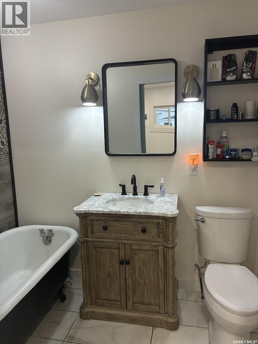 314 Main Street, Langham, SK - Indoor Photo Showing Bathroom
