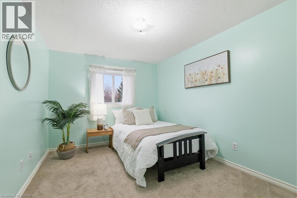 Bedroom 3 - 56 Rushbrook Drive, Kitchener, ON - Indoor Photo Showing Bedroom