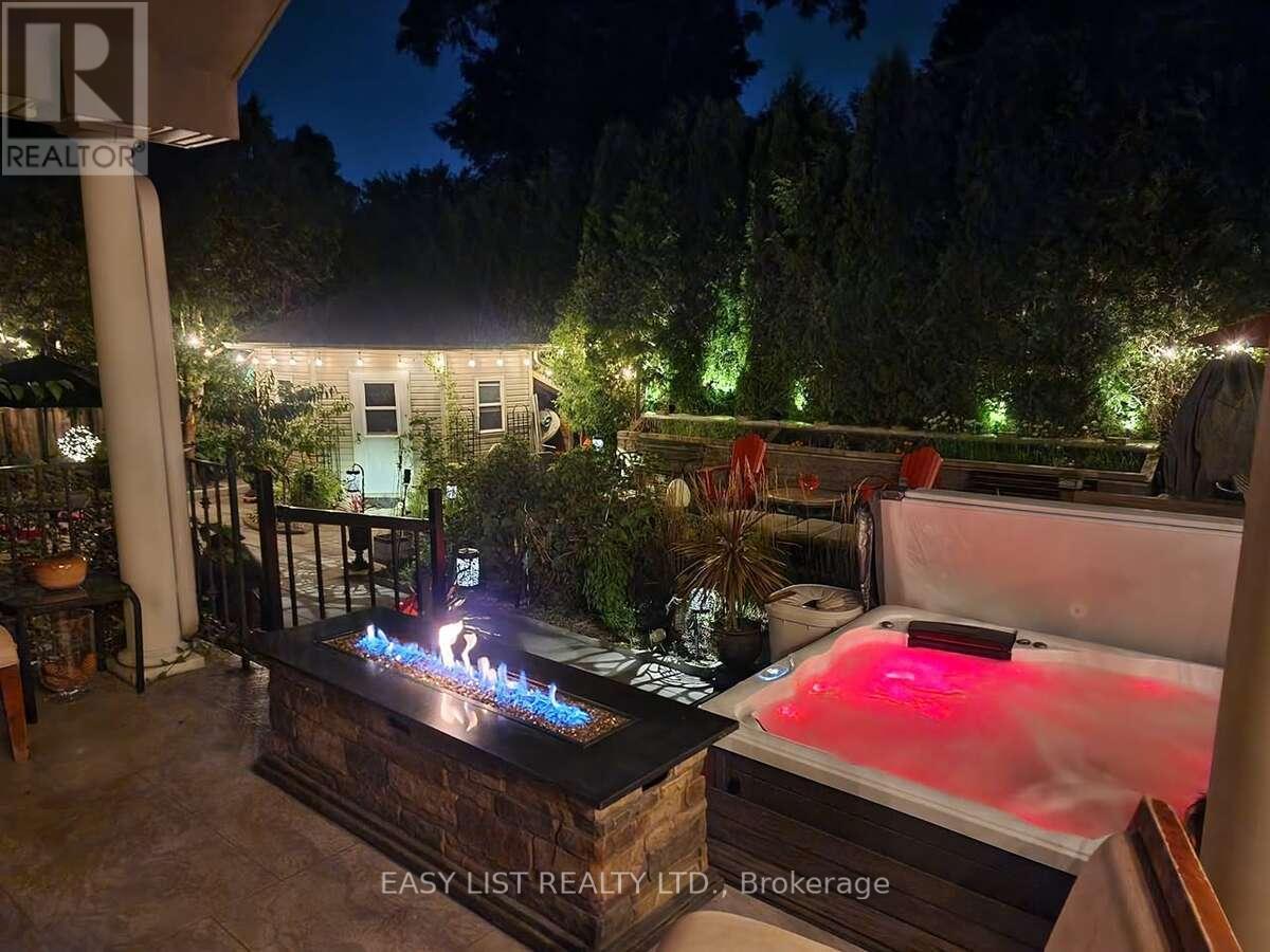 193 Pine Cove Road, Burlington, ON - Outdoor With Deck Patio Veranda