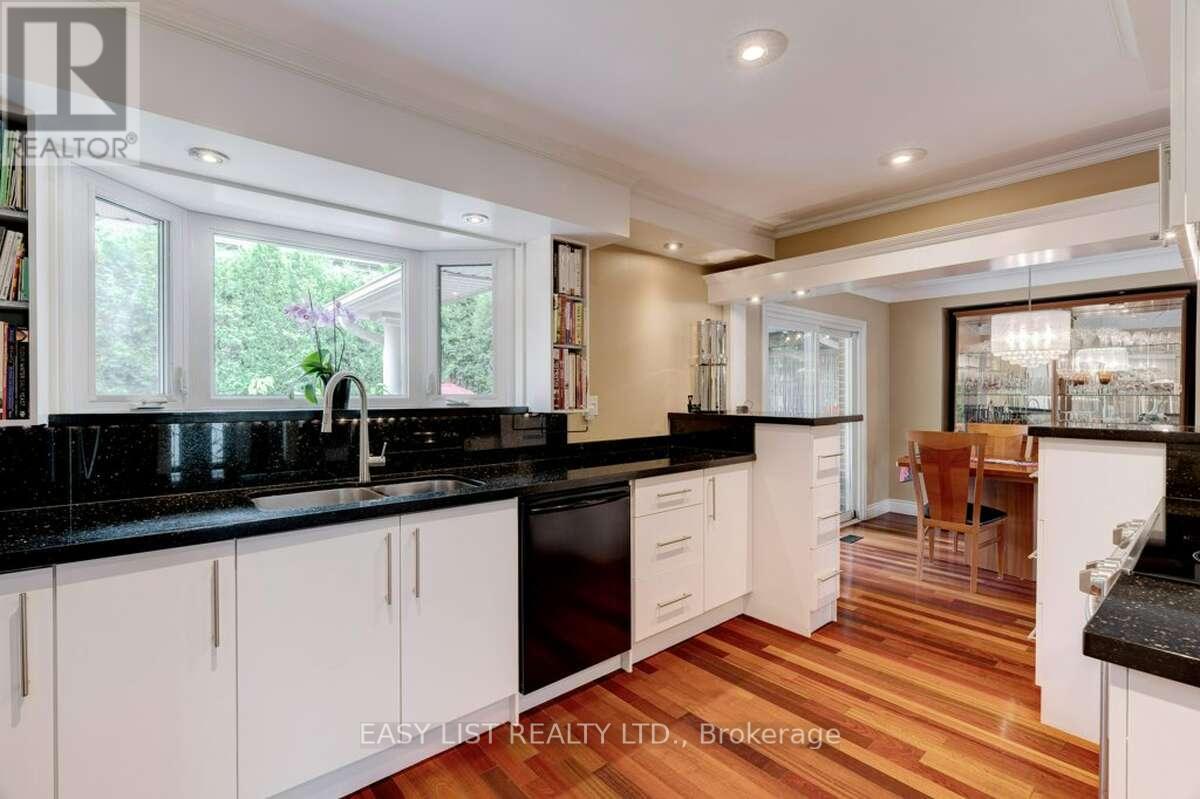193 Pine Cove Road, Burlington, ON - Indoor Photo Showing Kitchen With Double Sink