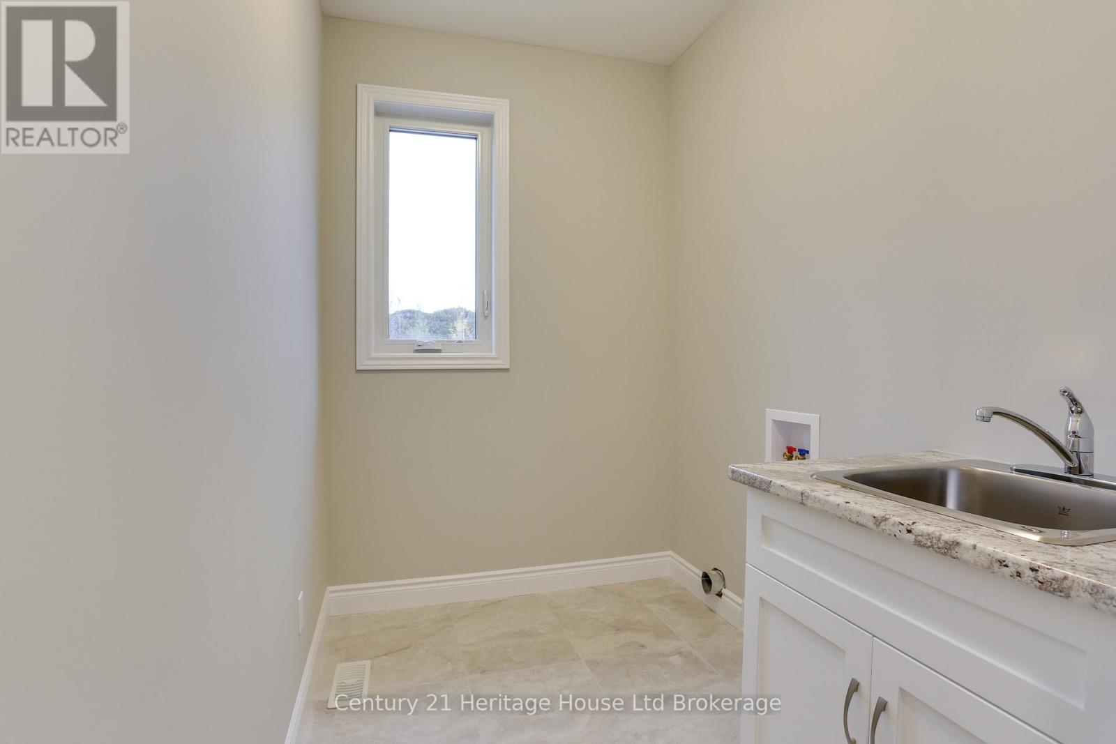 114 Beech Boulevard, Tillsonburg, ON - Indoor