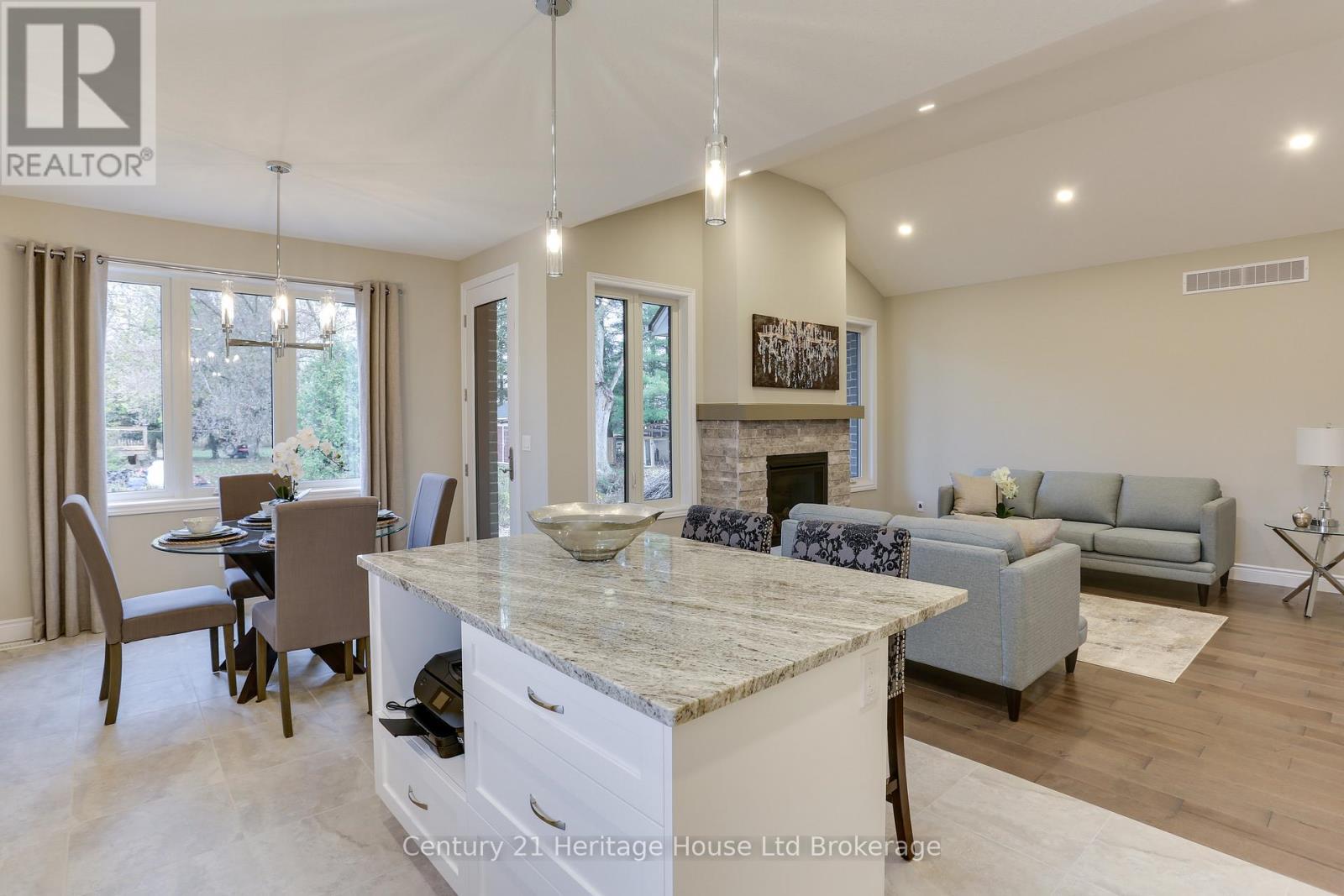 114 Beech Boulevard, Tillsonburg, ON - Indoor