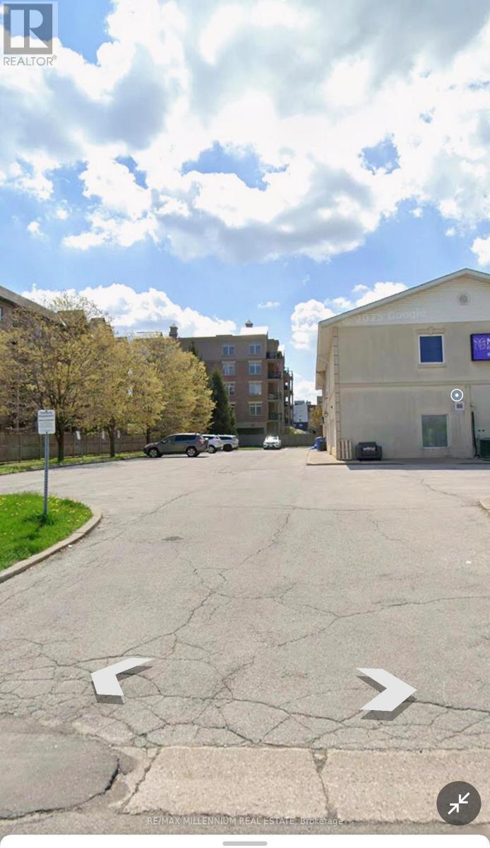 418 Plains Road E, Burlington, ON