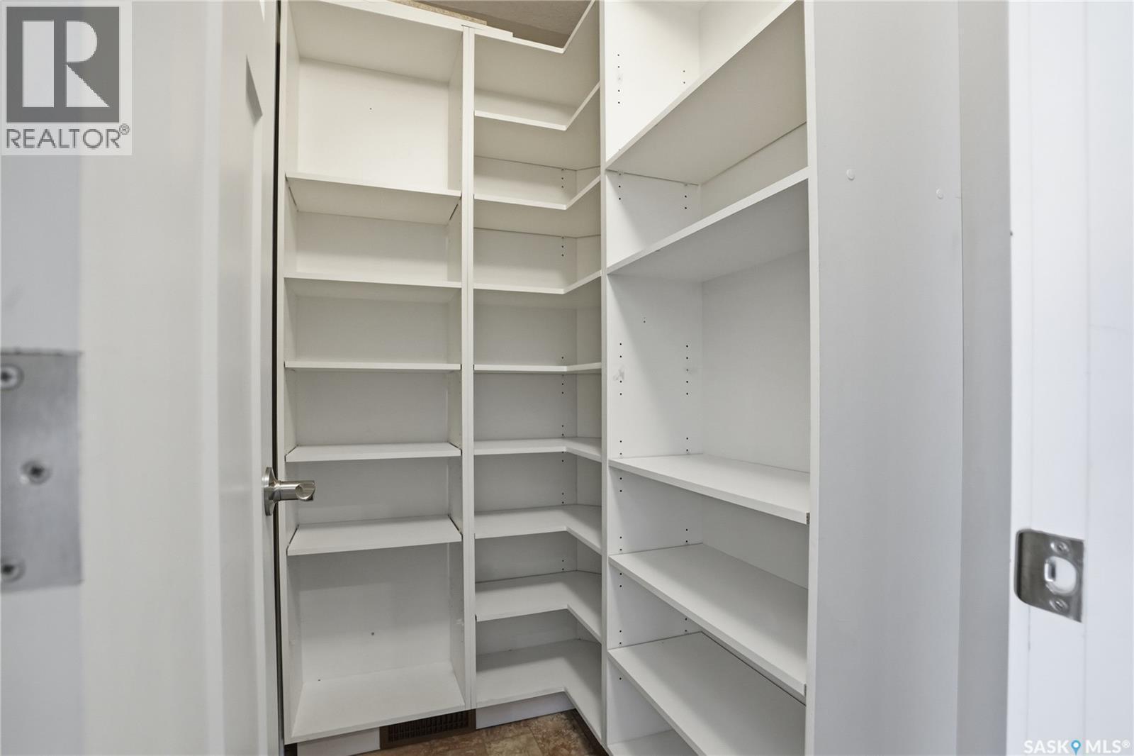167 115 Shepherd Crescent, Saskatoon, SK - Indoor With Storage