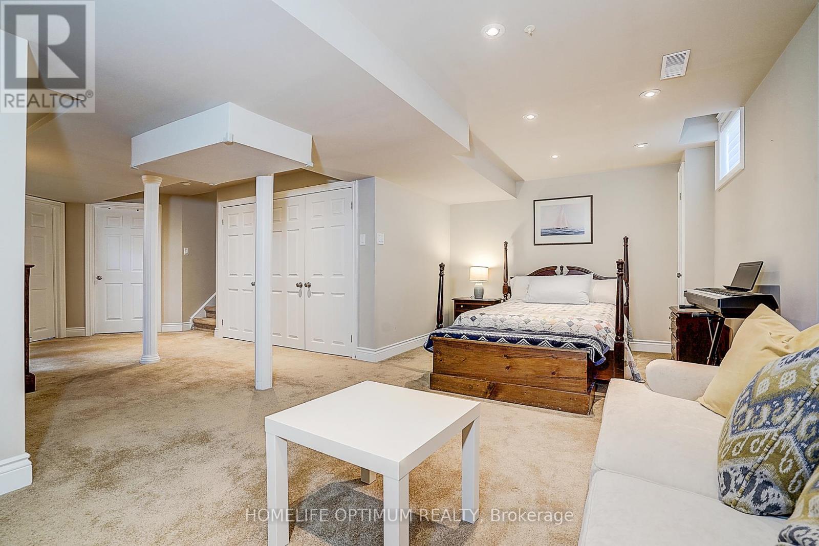 Large closets in basement - 40 Outer Banks Drive N, Markham, ON - Indoor