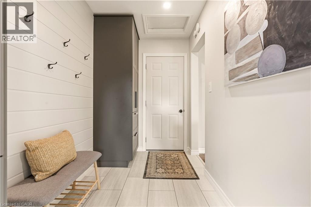 49 Stirling Street, Caledonia, ON - Indoor Photo Showing Other Room