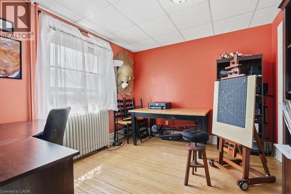31A second bedroom used as an office - 31 Bingeman Street, Kitchener, ON - Indoor Photo Showing Office