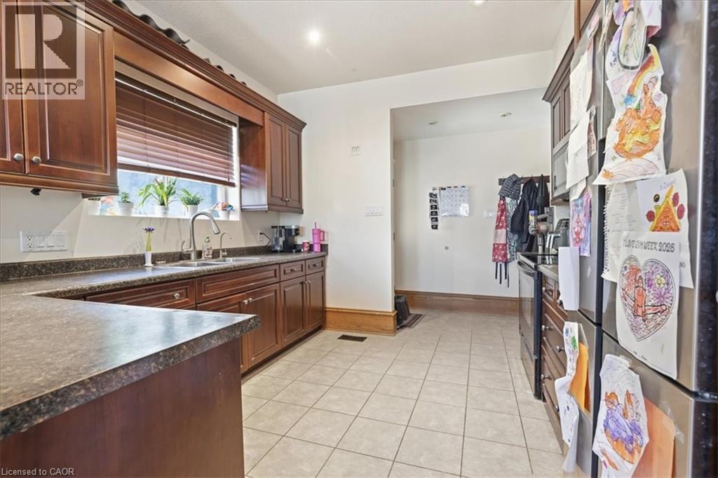 So much counter space! - 31 Bingeman Street, Kitchener, ON - Indoor Photo Showing Kitchen With Double Sink