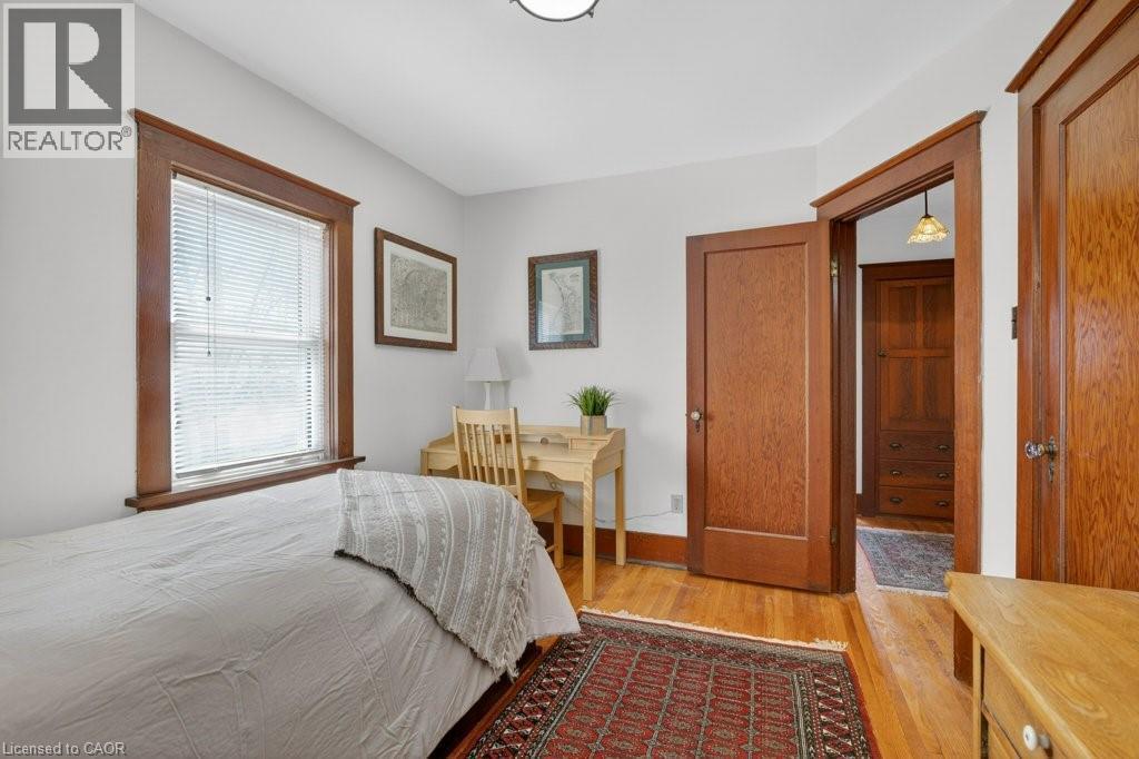 Bedroom #2 - 859 Queen'S Boulevard, Kitchener, ON - Indoor Photo Showing Bedroom