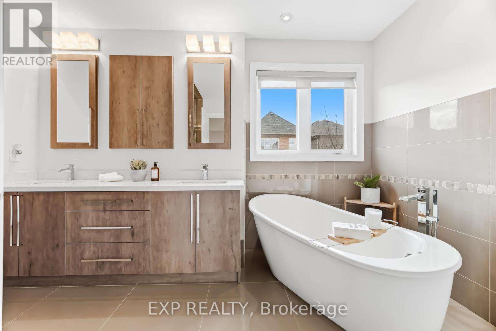 70 Torah Gate, Vaughan, ON - Indoor Photo Showing Bathroom