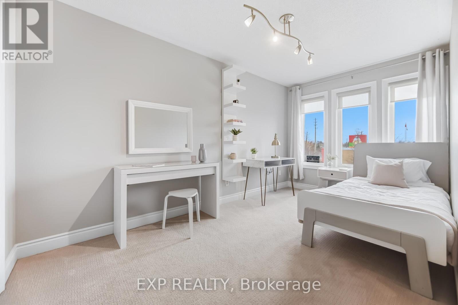 70 Torah Gate, Vaughan, ON - Indoor Photo Showing Bedroom