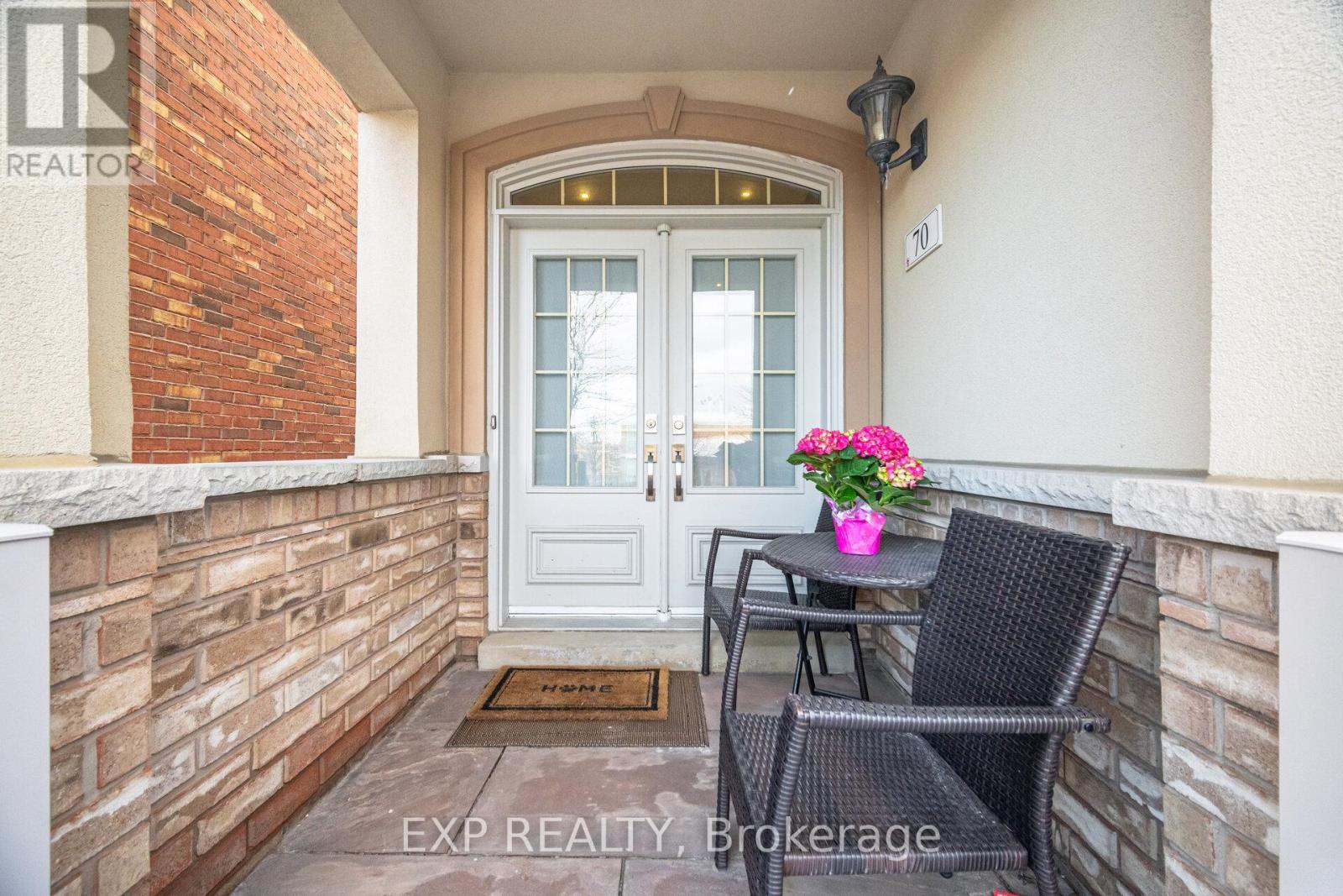 70 Torah Gate, Vaughan, ON - Photo Showing Other Room