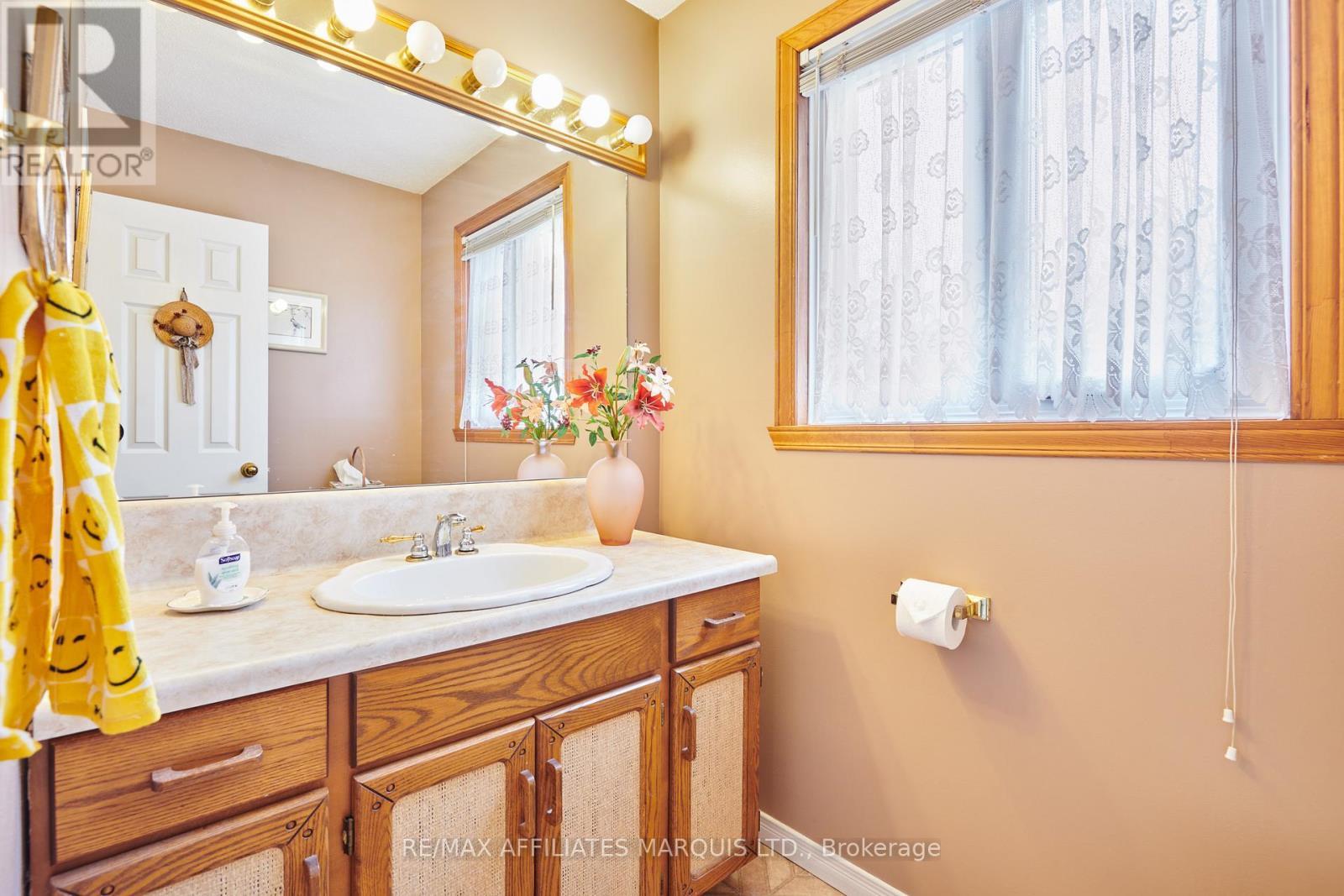 1717 Blakely Drive, Cornwall, ON - Indoor Photo Showing Bathroom