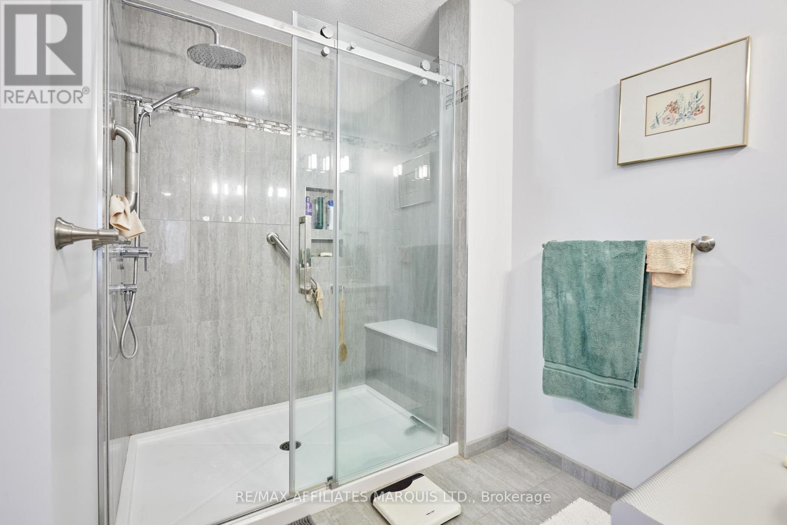 1717 Blakely Drive, Cornwall, ON - Indoor Photo Showing Bathroom