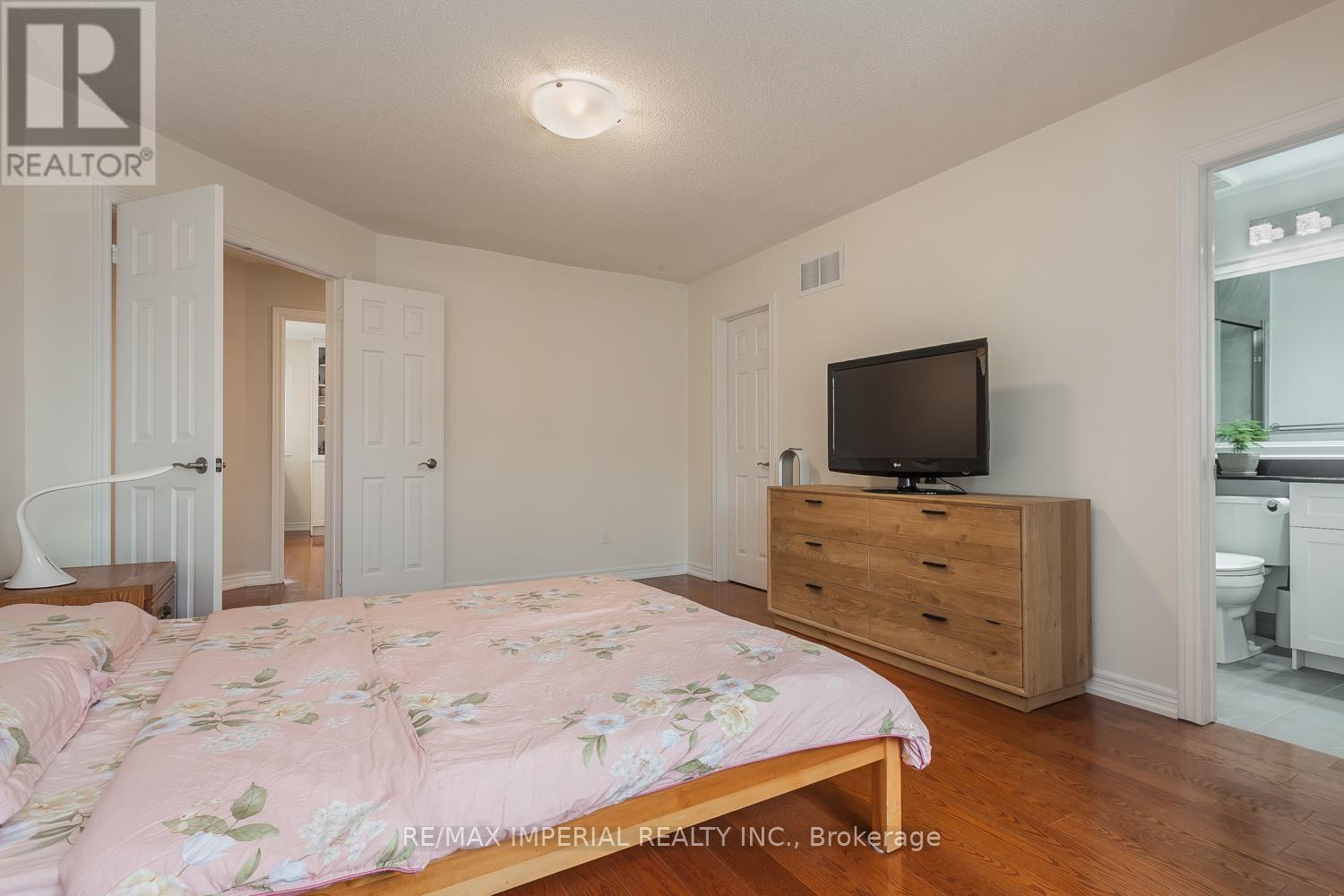 Prime Room - 85 Maple Ridge Crescent E, Markham, ON - Indoor Photo Showing Bedroom