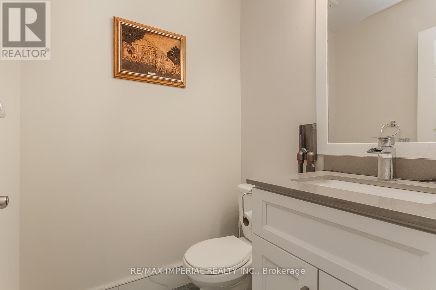 Powder Room - 85 Maple Ridge Crescent E, Markham, ON - Indoor Photo Showing Bathroom
