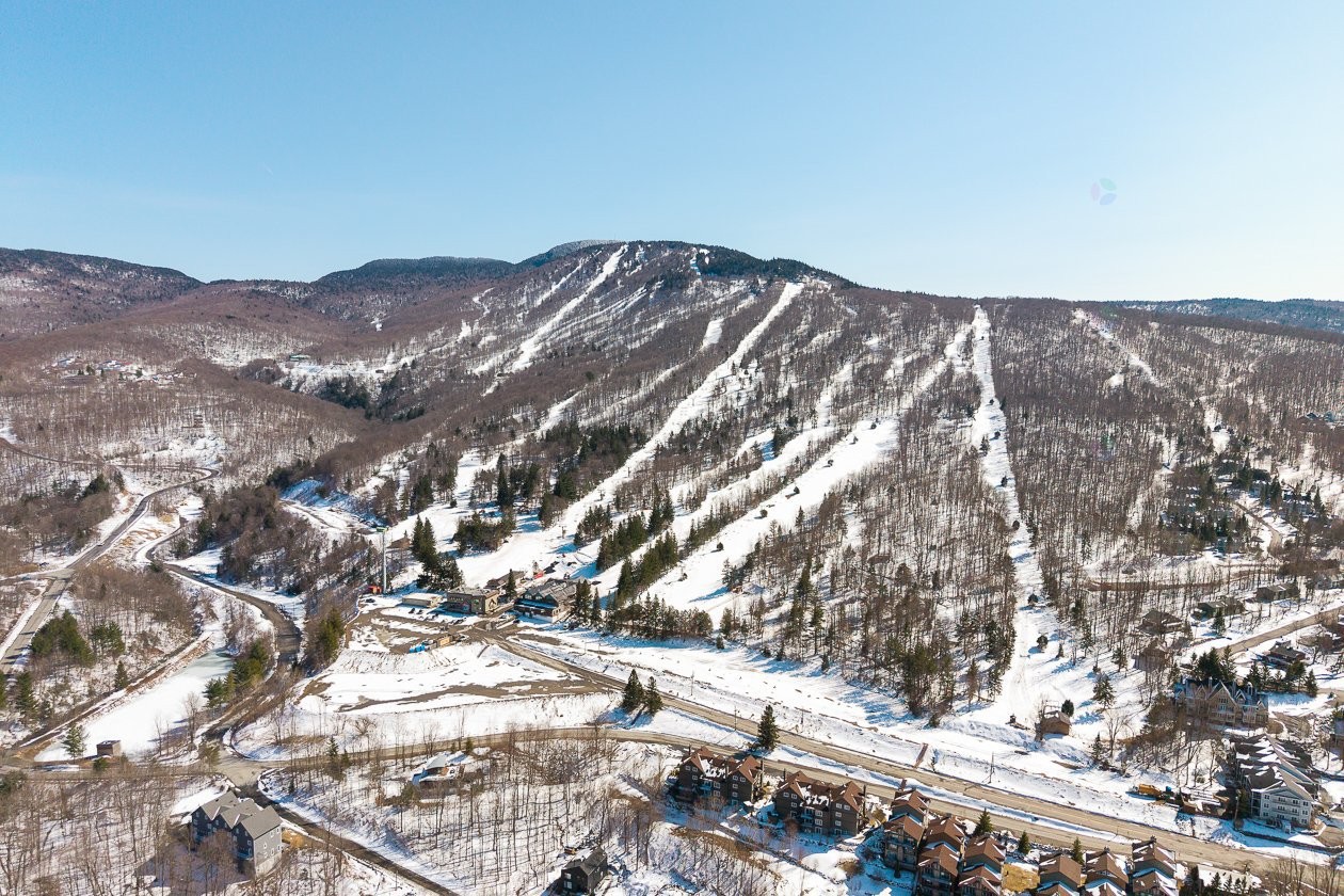 À proximité - 168 - 170 Ch. Demers, Sutton, QC - Outdoor With View