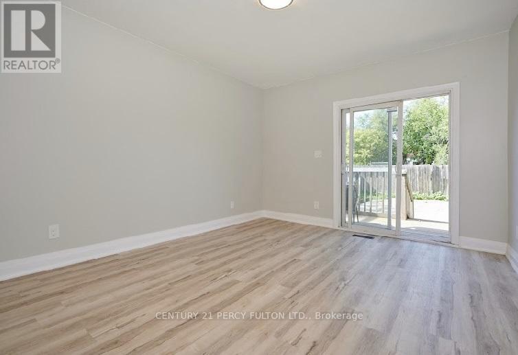 195 Sherman Avenue N, Hamilton, ON - Indoor Photo Showing Other Room