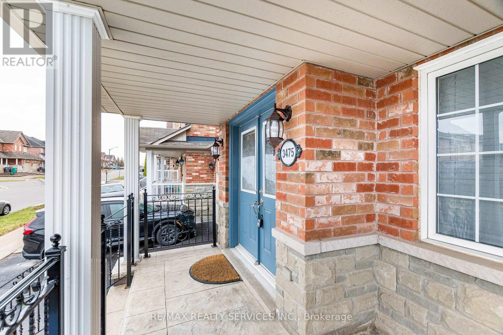3475 Bala Drive, Mississauga, ON - With Fireplace With Exterior