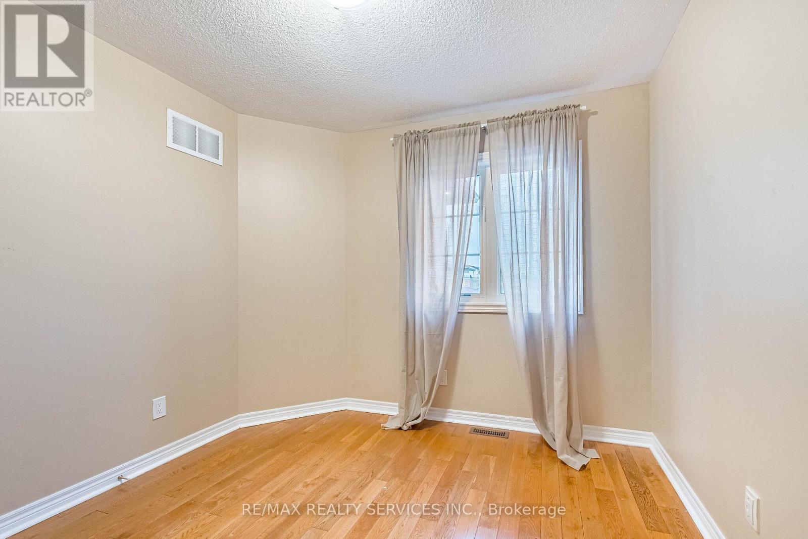3475 Bala Drive, Mississauga, ON - Indoor Photo Showing Other Room