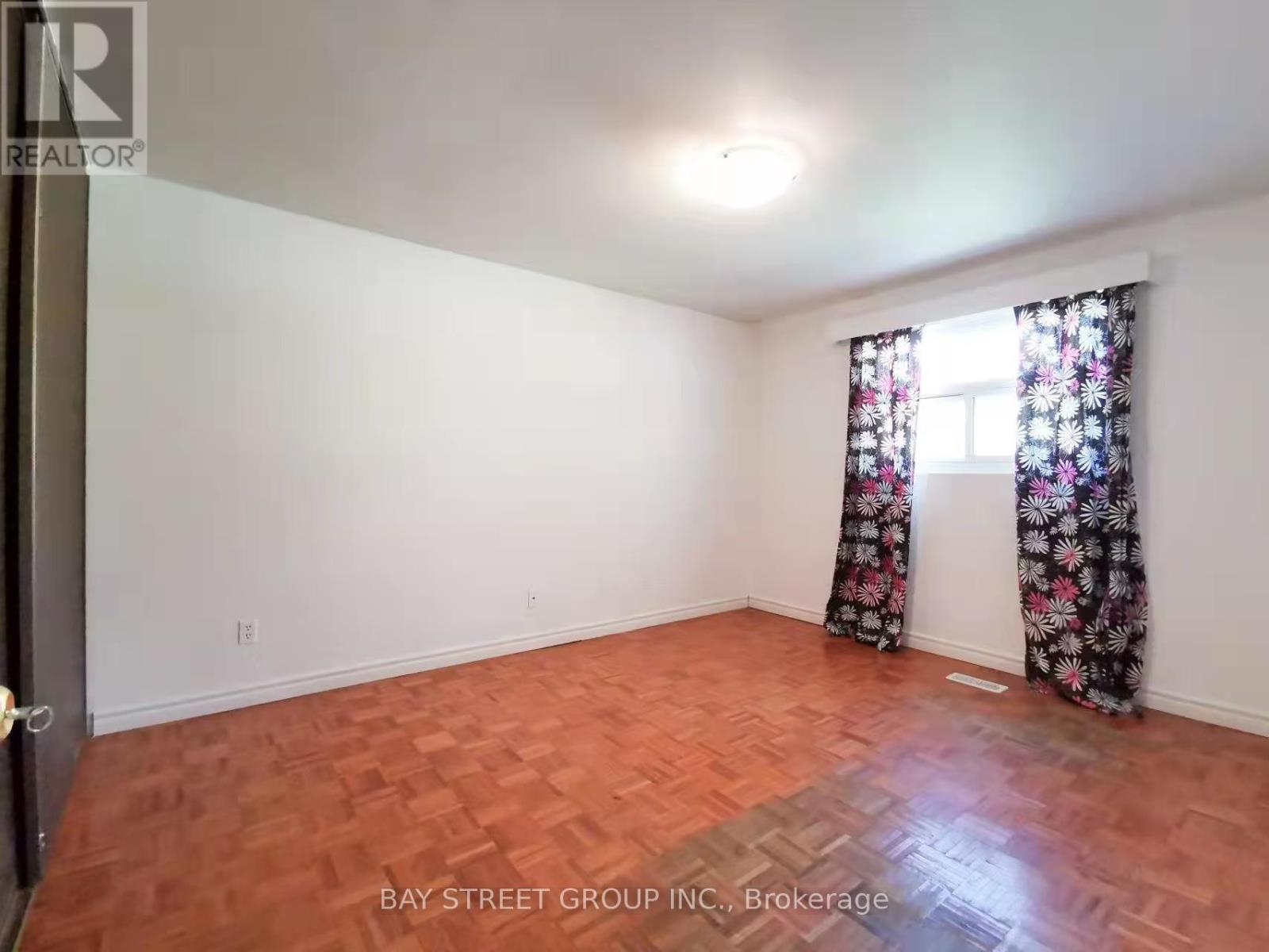 Upper - 97 Micmac Crescent, Toronto, ON - Indoor Photo Showing Other Room