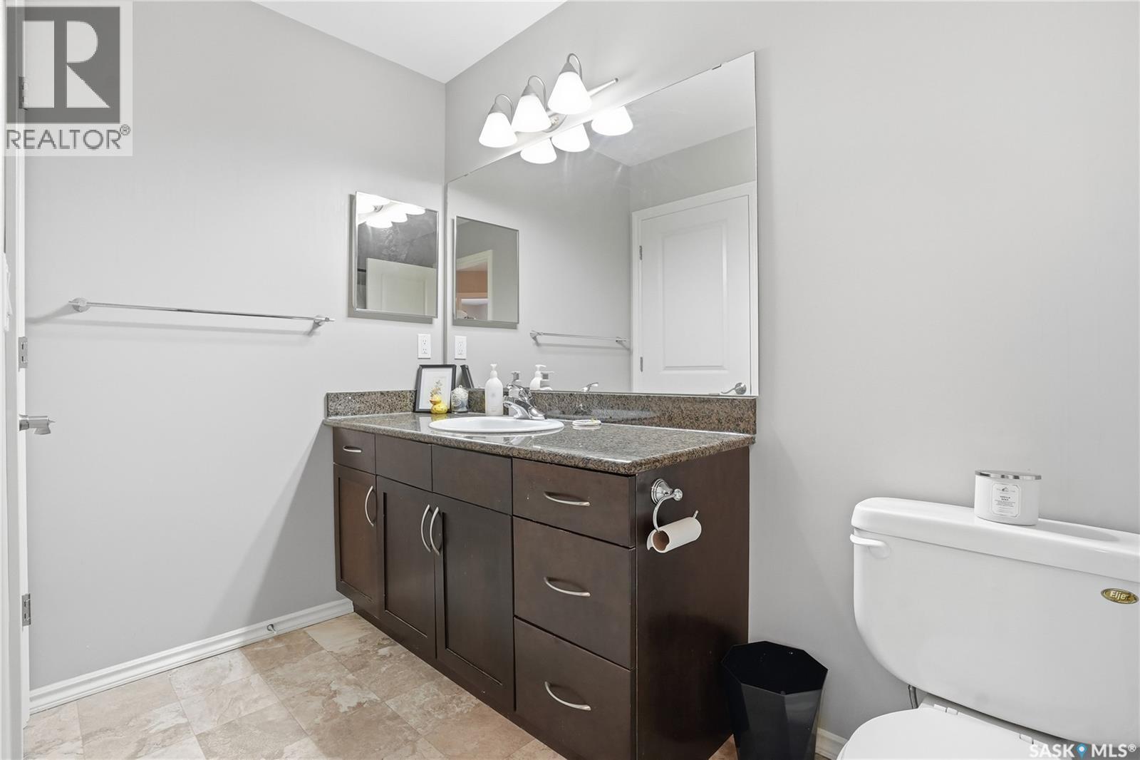 402 615 Lynd Crescent, Saskatoon, SK - Indoor Photo Showing Bathroom