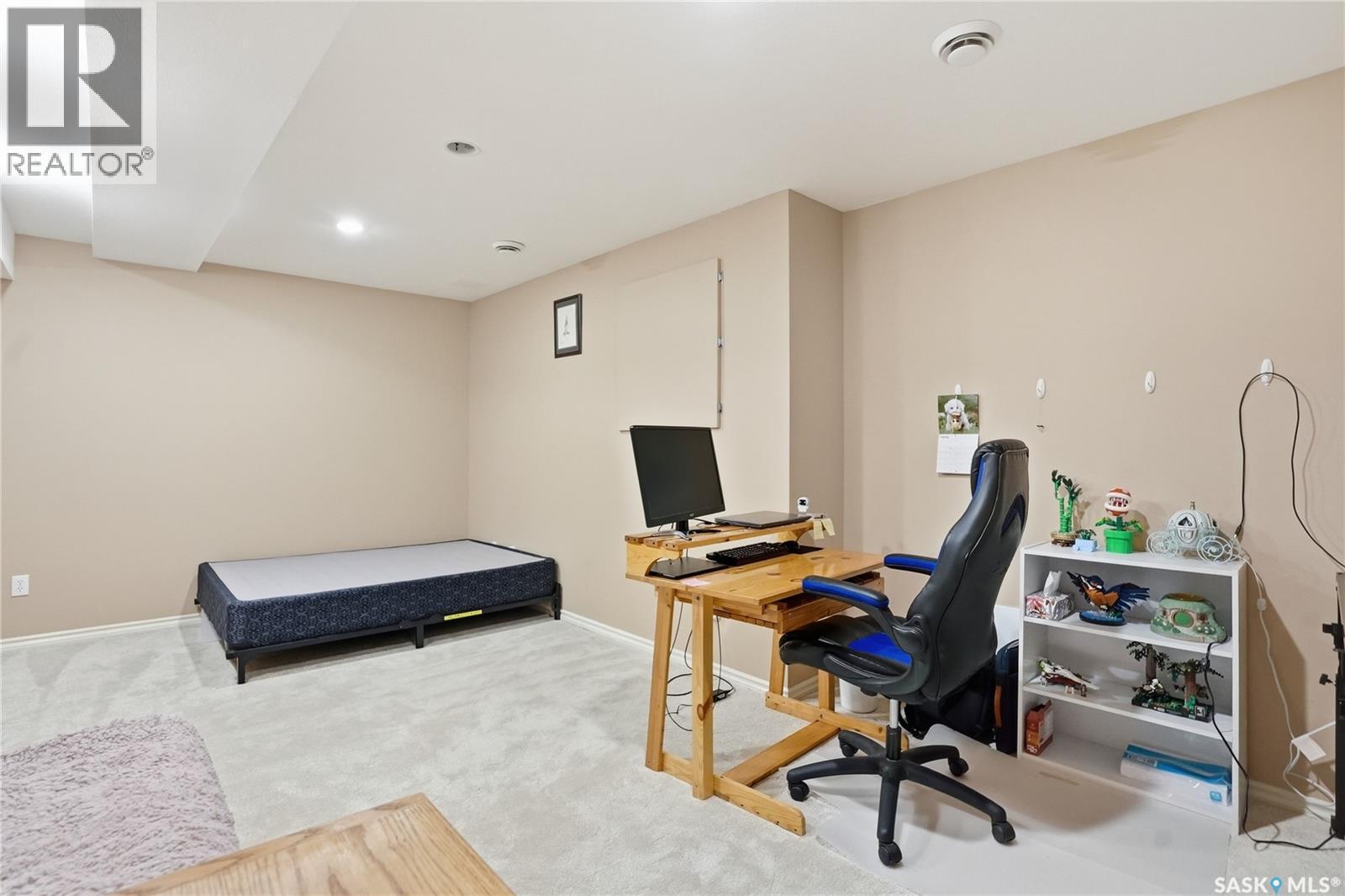 402 615 Lynd Crescent, Saskatoon, SK - Indoor