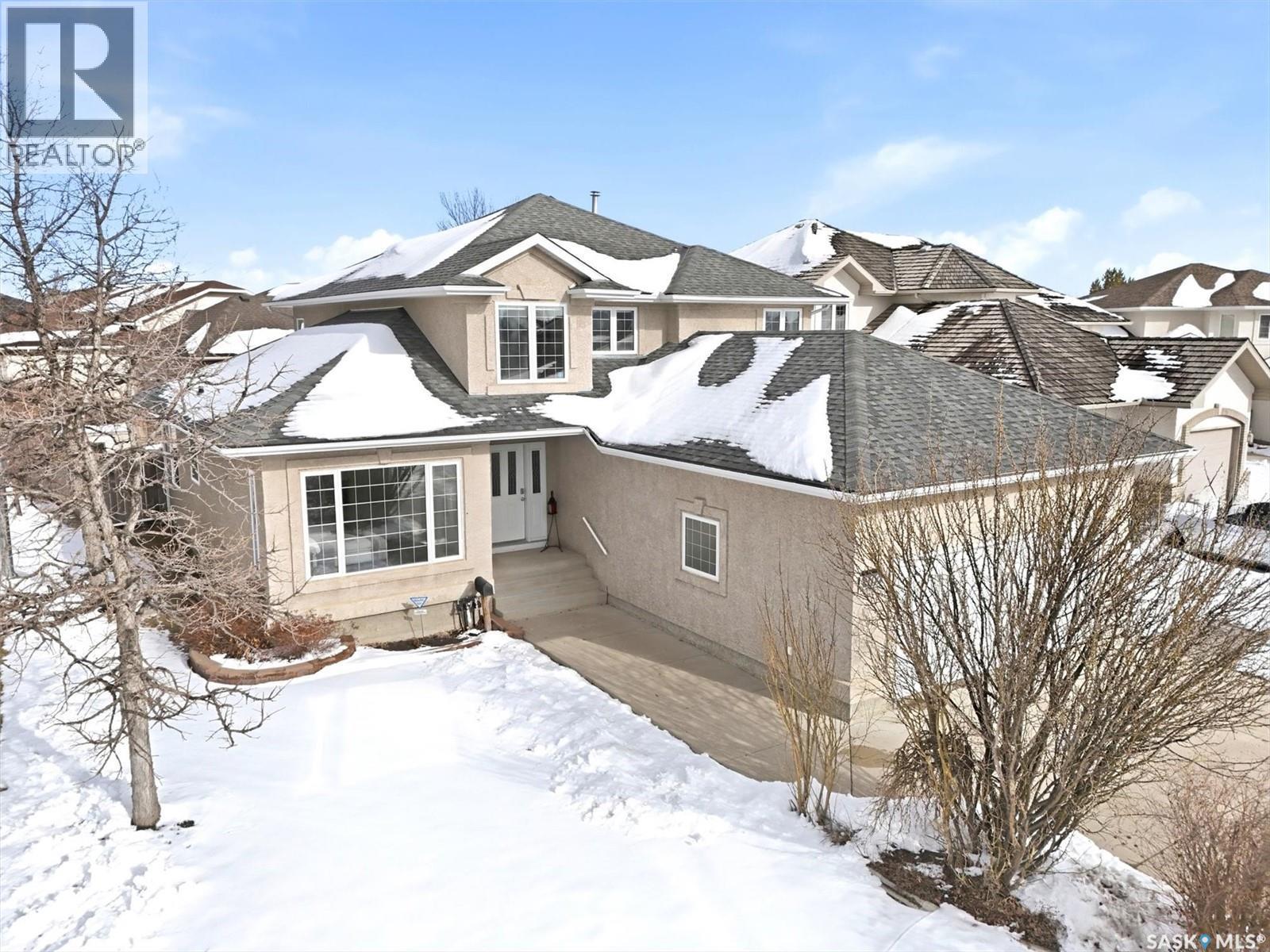 302 Brookhurst Terrace, Saskatoon, SK - Outdoor