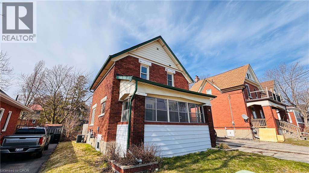 138 Glasgow Street, Kitchener, ON - Outdoor