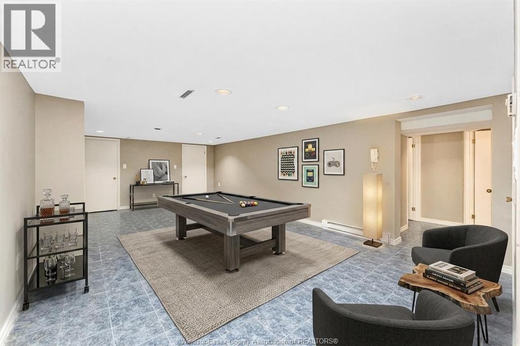 3748 Ouellette Avenue, Windsor, ON - Indoor Photo Showing Other Room