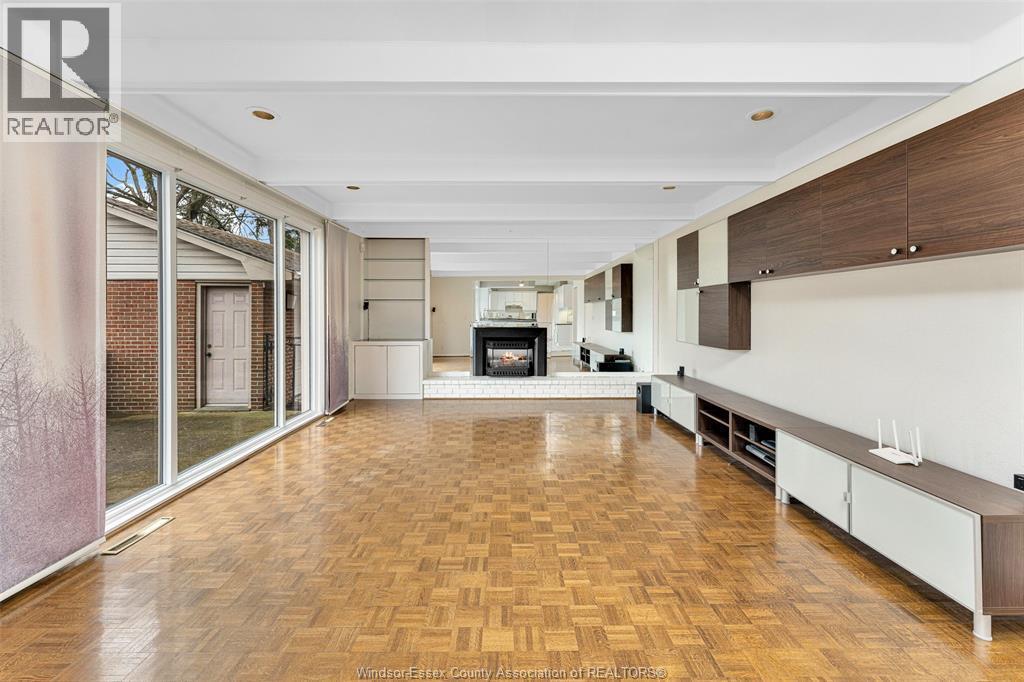 3748 Ouellette Avenue, Windsor, ON - Indoor With Fireplace