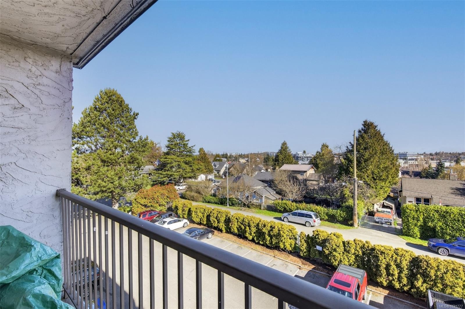 323-3225 Eldon Pl, Saanich, BC - Outdoor With View