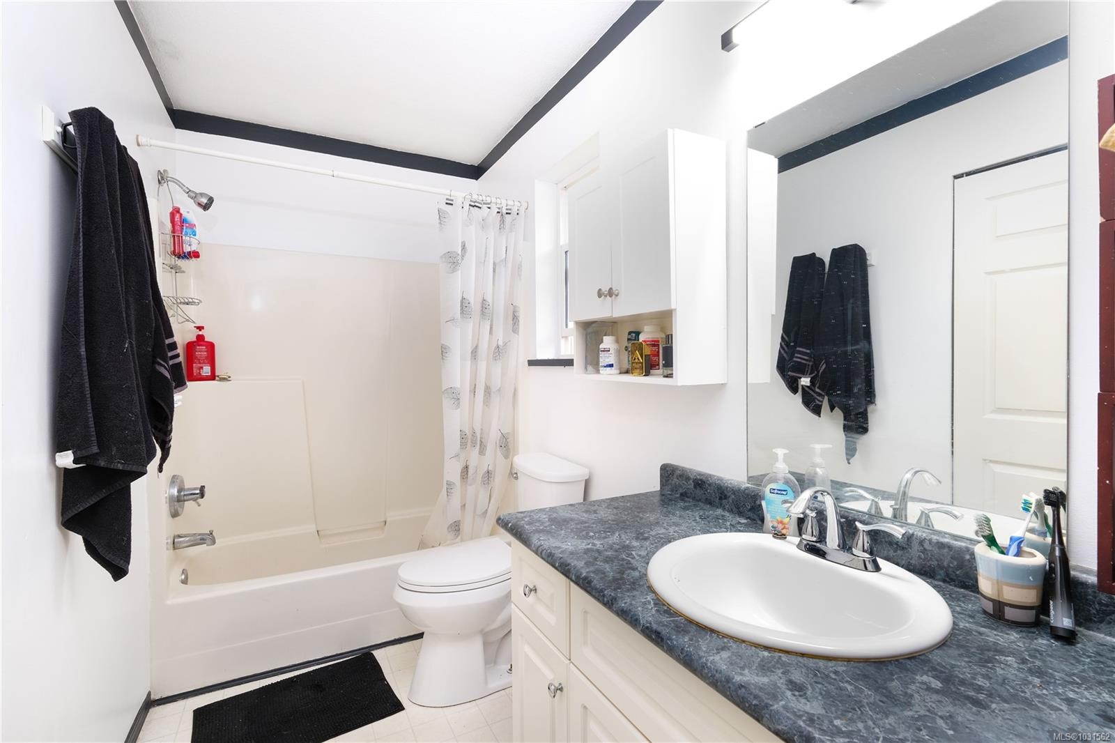 825 Pinecrest Rd, Campbell River, BC