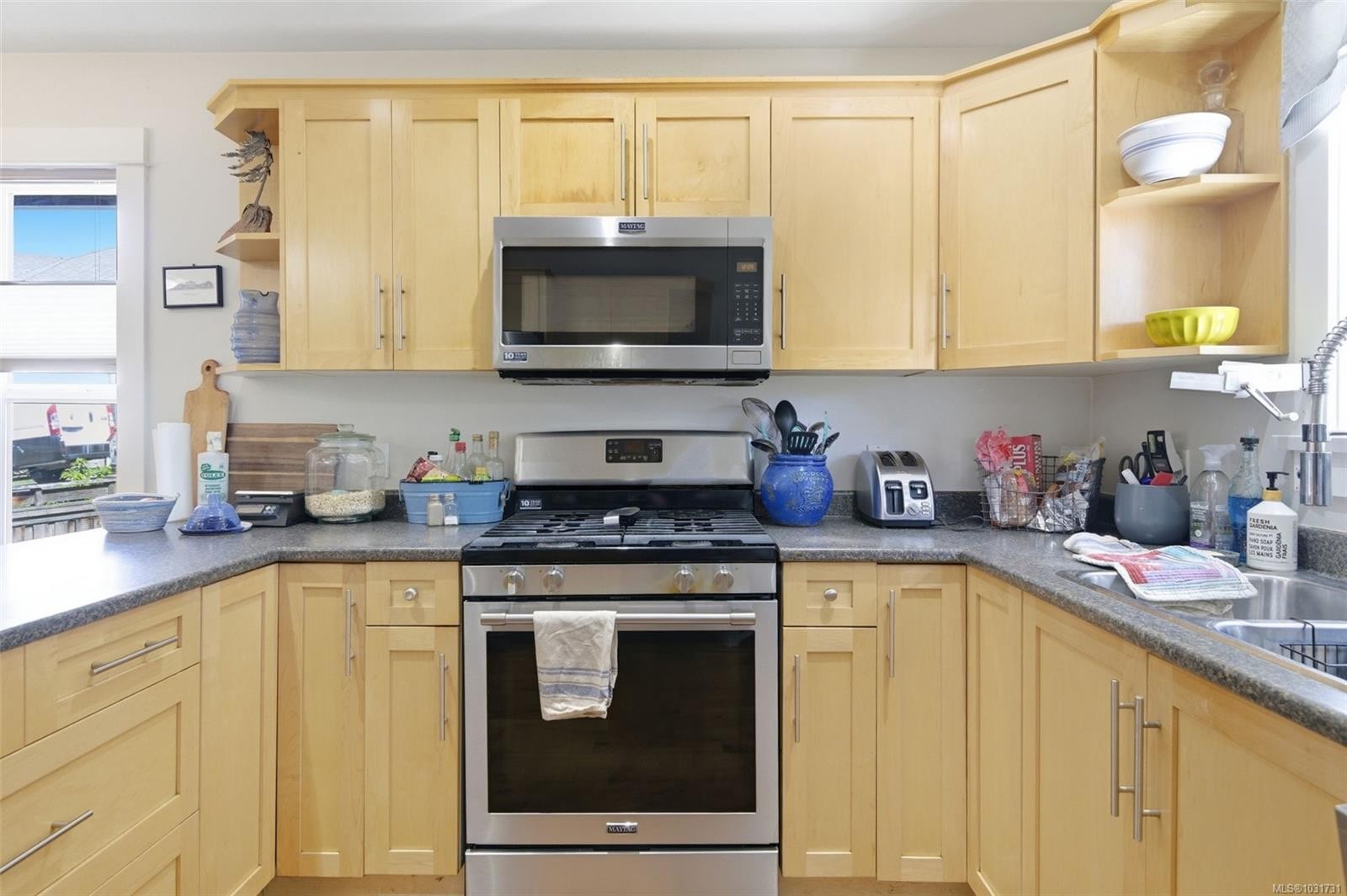 6841 Marsden Rd, Sooke, BC