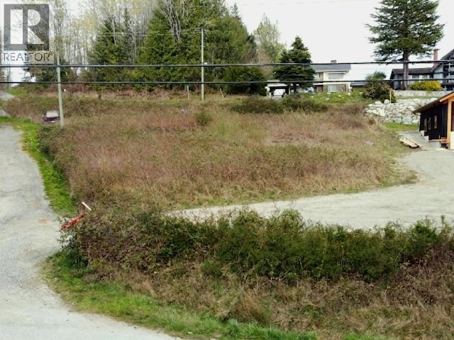 8122 Highway 101, Powell River, BC