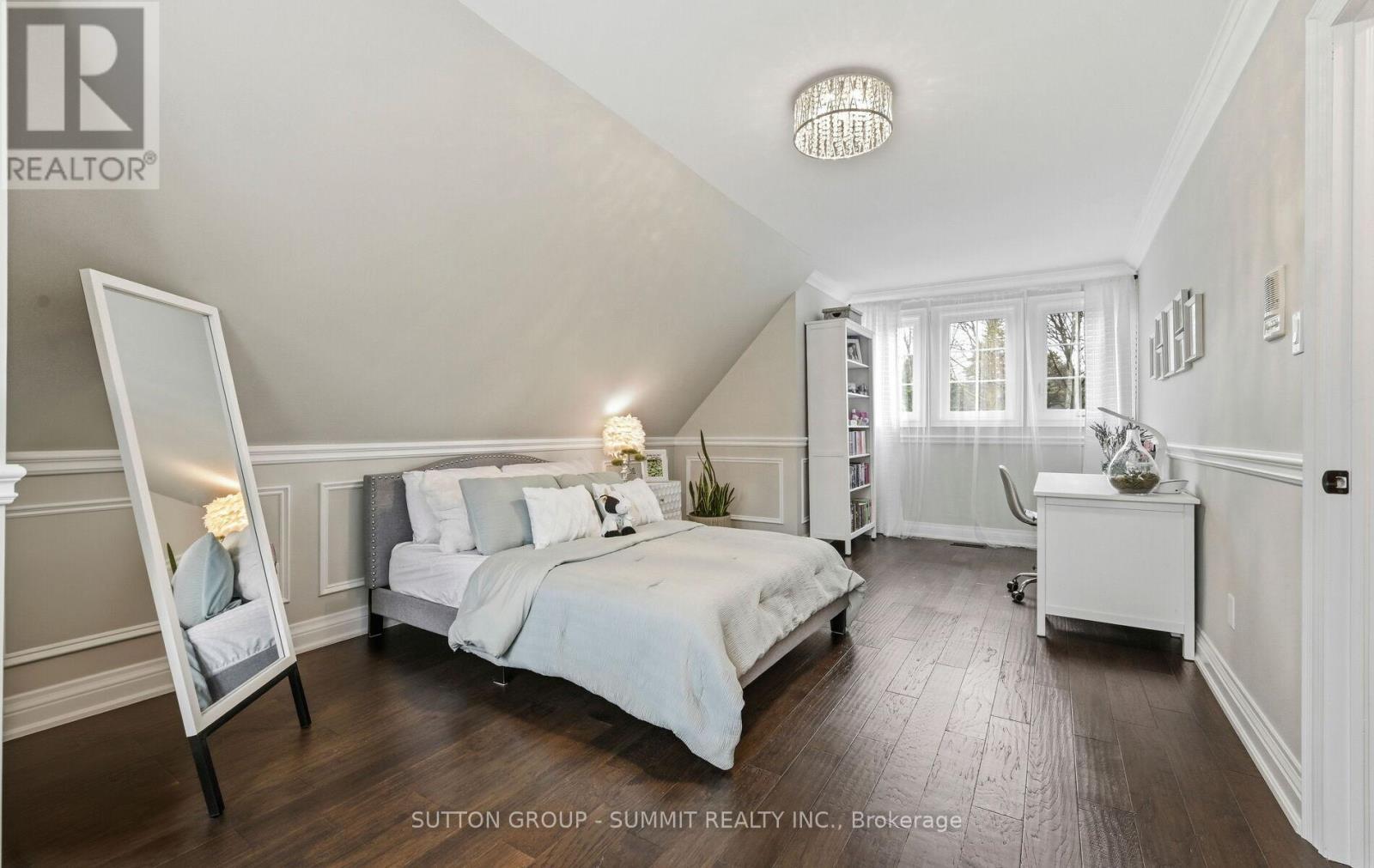 1095 Geran Crescent, Mississauga, ON - Indoor Photo Showing Bedroom