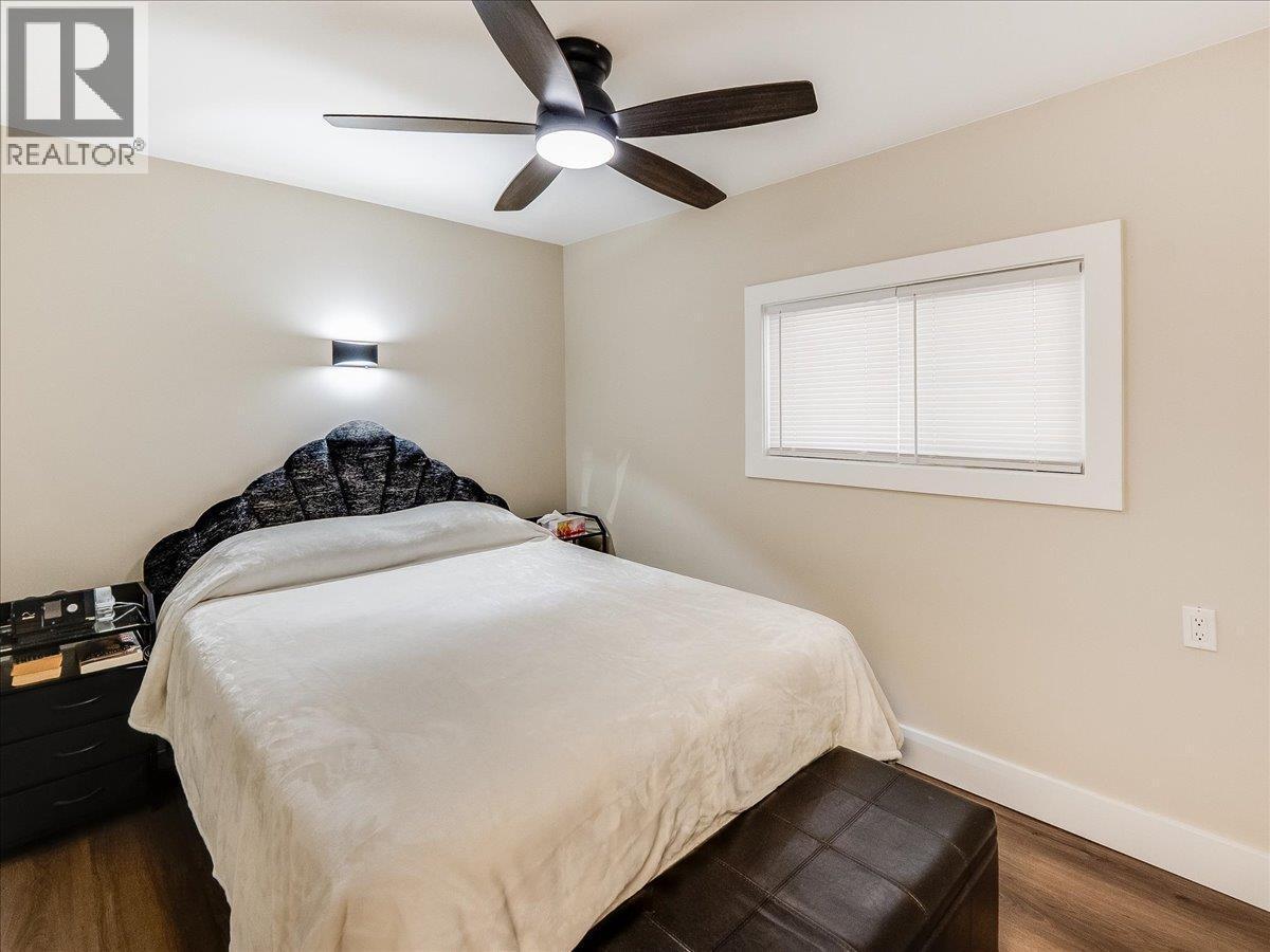1911 Second Avenue, Trail, BC - Indoor Photo Showing Bedroom