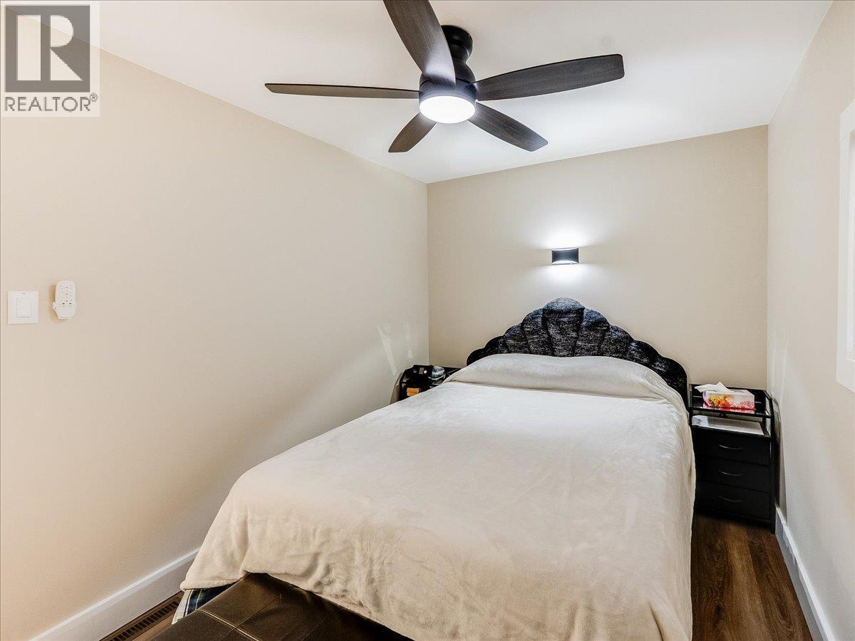 1911 Second Avenue, Trail, BC - Indoor Photo Showing Bedroom