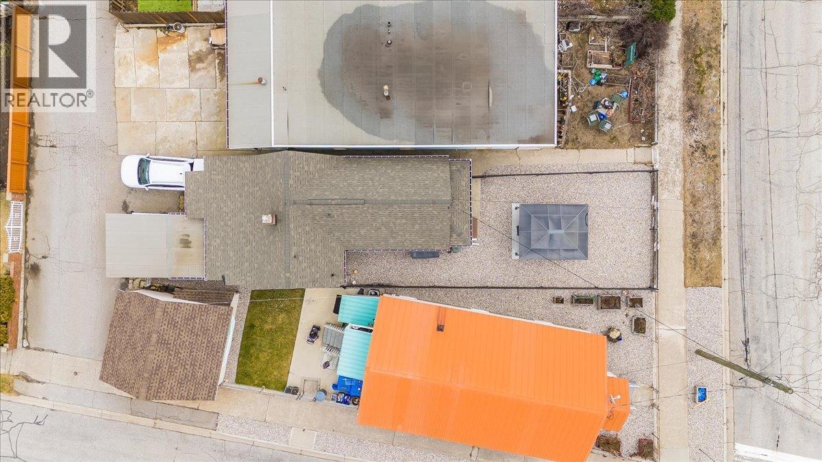 1911 Second Avenue, Trail, BC -