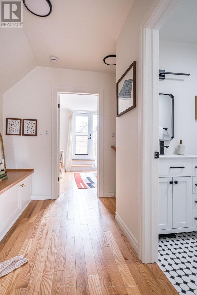 14 Reginald Street, Hamilton, ON - Indoor
