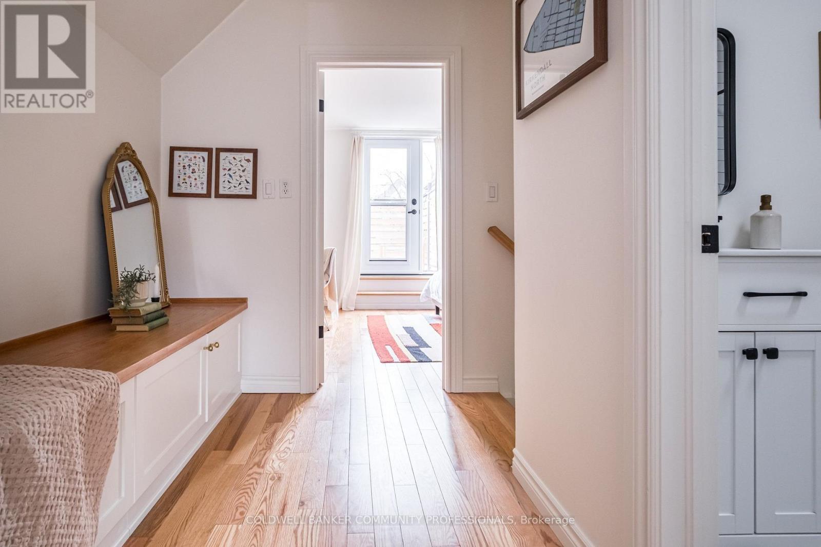 14 Reginald Street, Hamilton, ON - Indoor Photo Showing Other Room