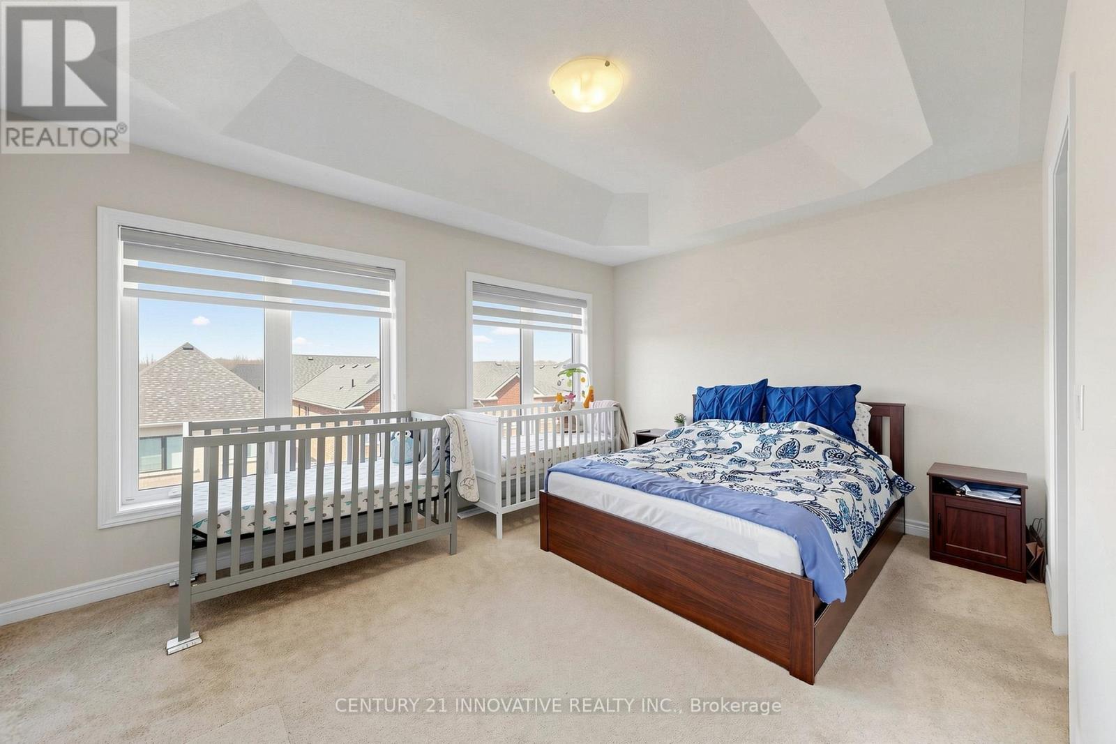 24 Icemaker Way, Whitby, ON - Indoor Photo Showing Bedroom