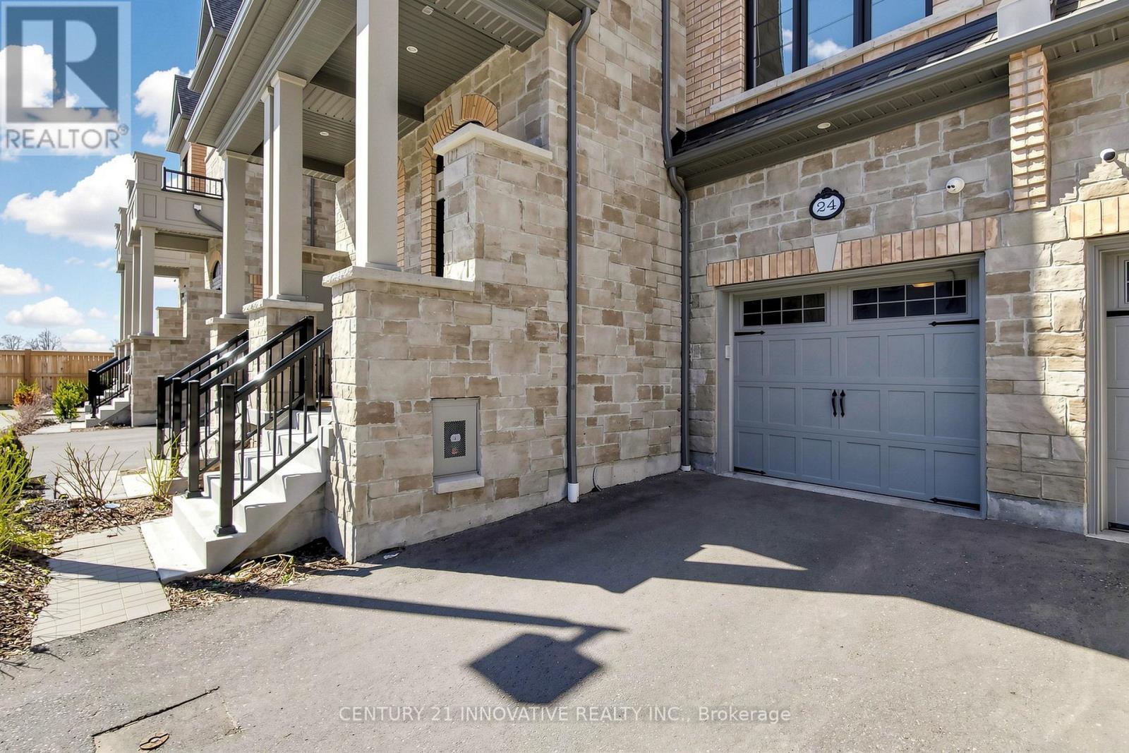 24 Icemaker Way, Whitby, ON - Outdoor