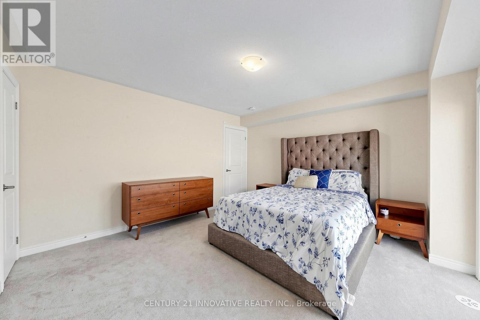 24 Icemaker Way, Whitby, ON - Indoor Photo Showing Bedroom