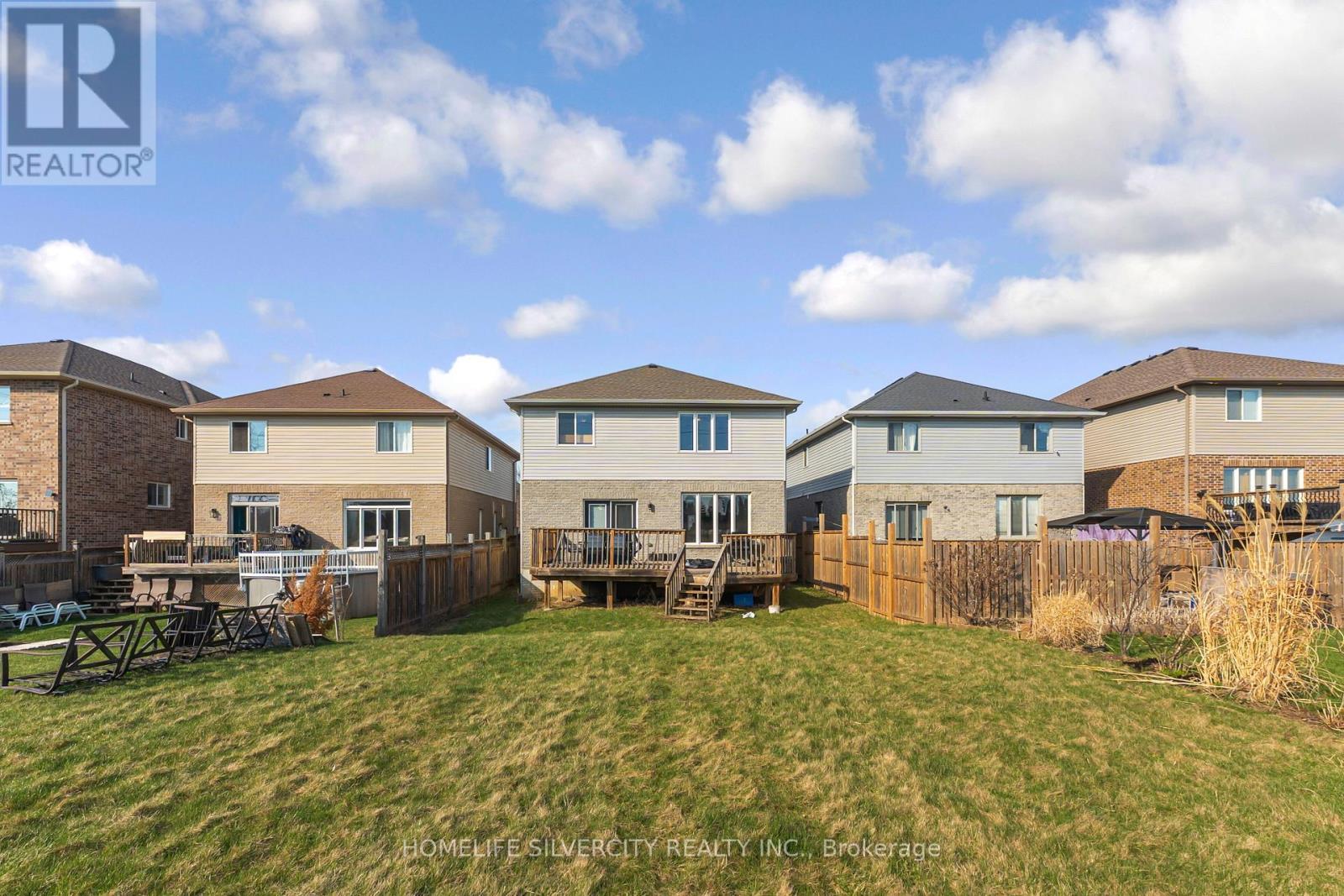 153 Medici Lane, Hamilton, ON - Outdoor With Deck Patio Veranda With Backyard With Exterior