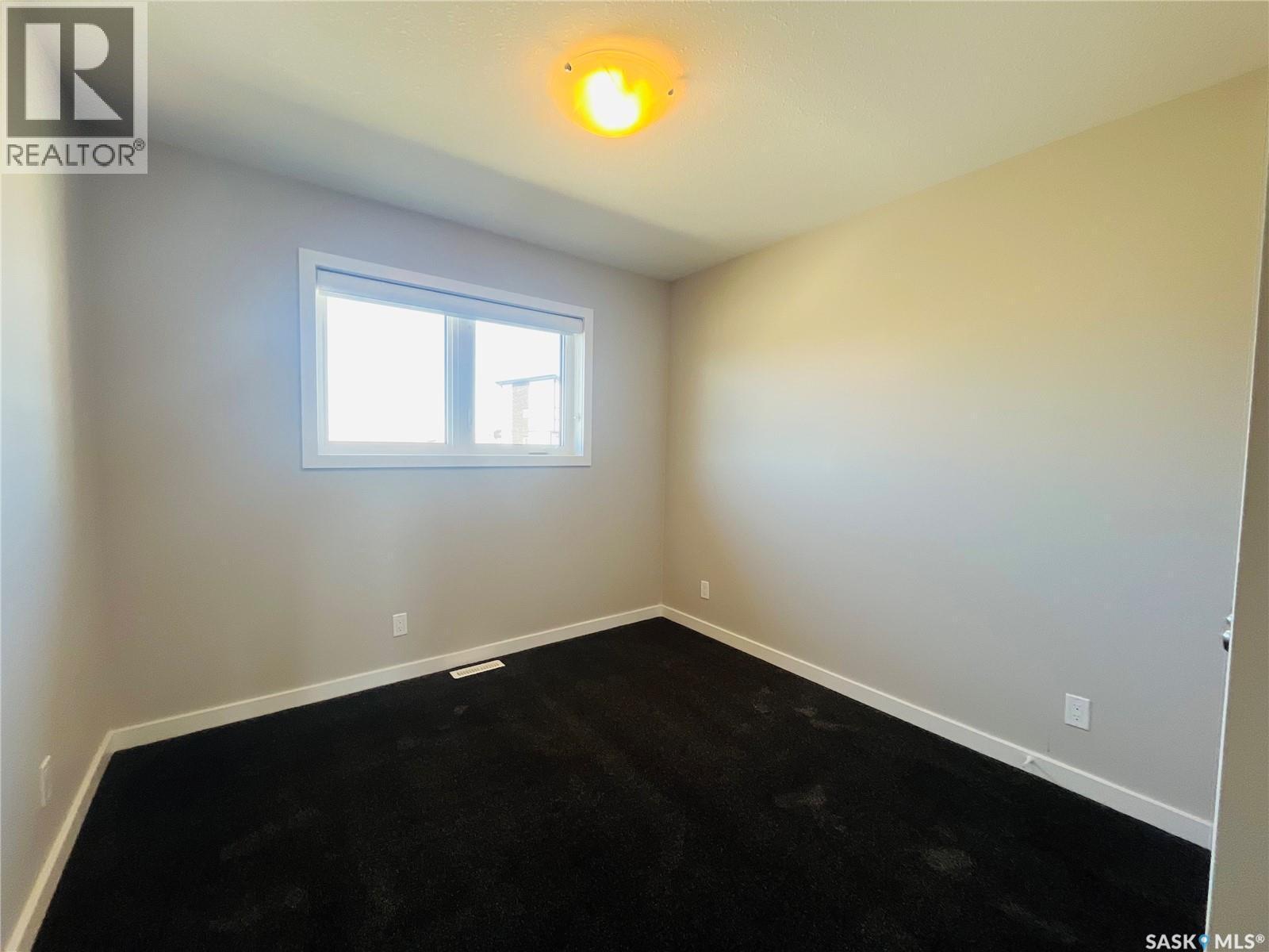 503 Douglas Drive, Swift Current, SK - Indoor Photo Showing Other Room