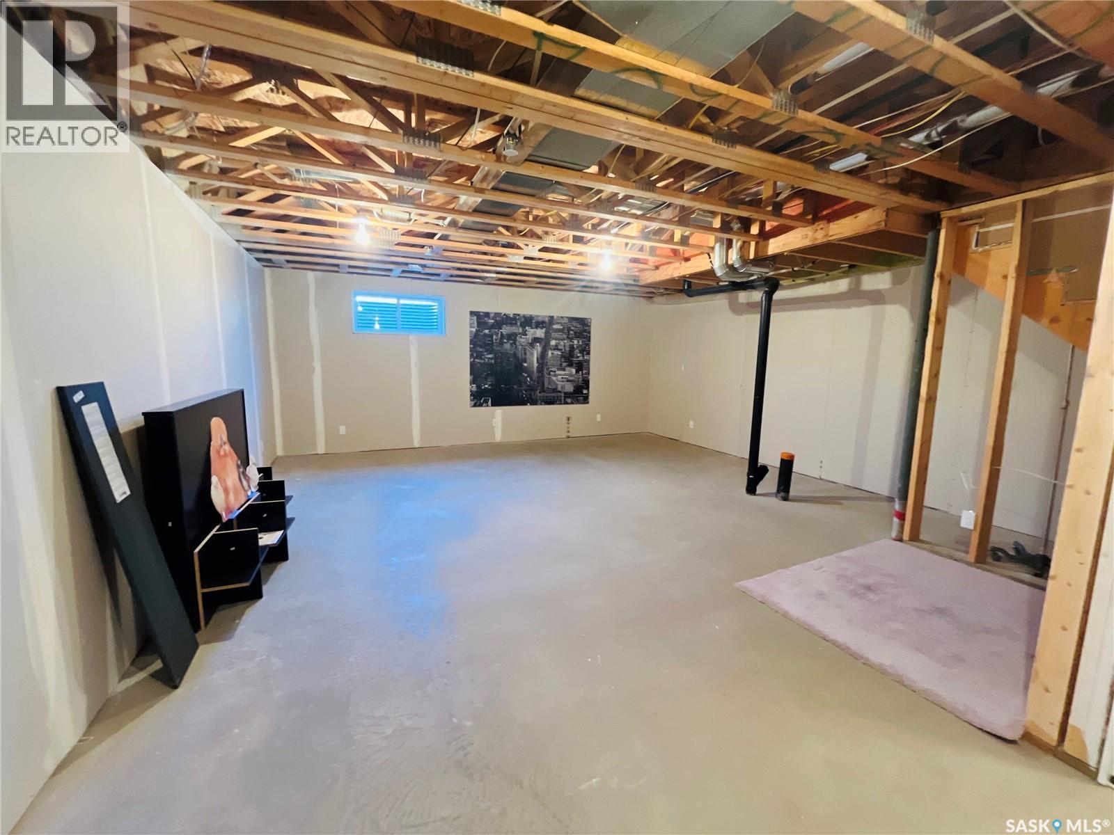 503 Douglas Drive, Swift Current, SK - Indoor Photo Showing Basement