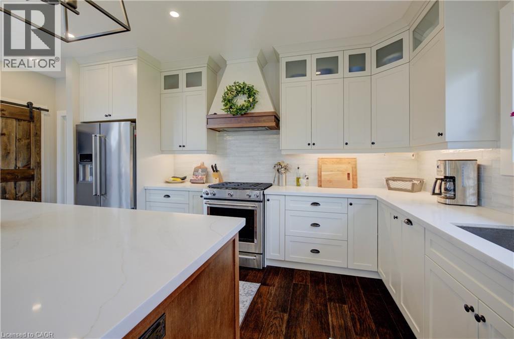 58 Carriage Crossing, Drayton, ON - Indoor Photo Showing Kitchen